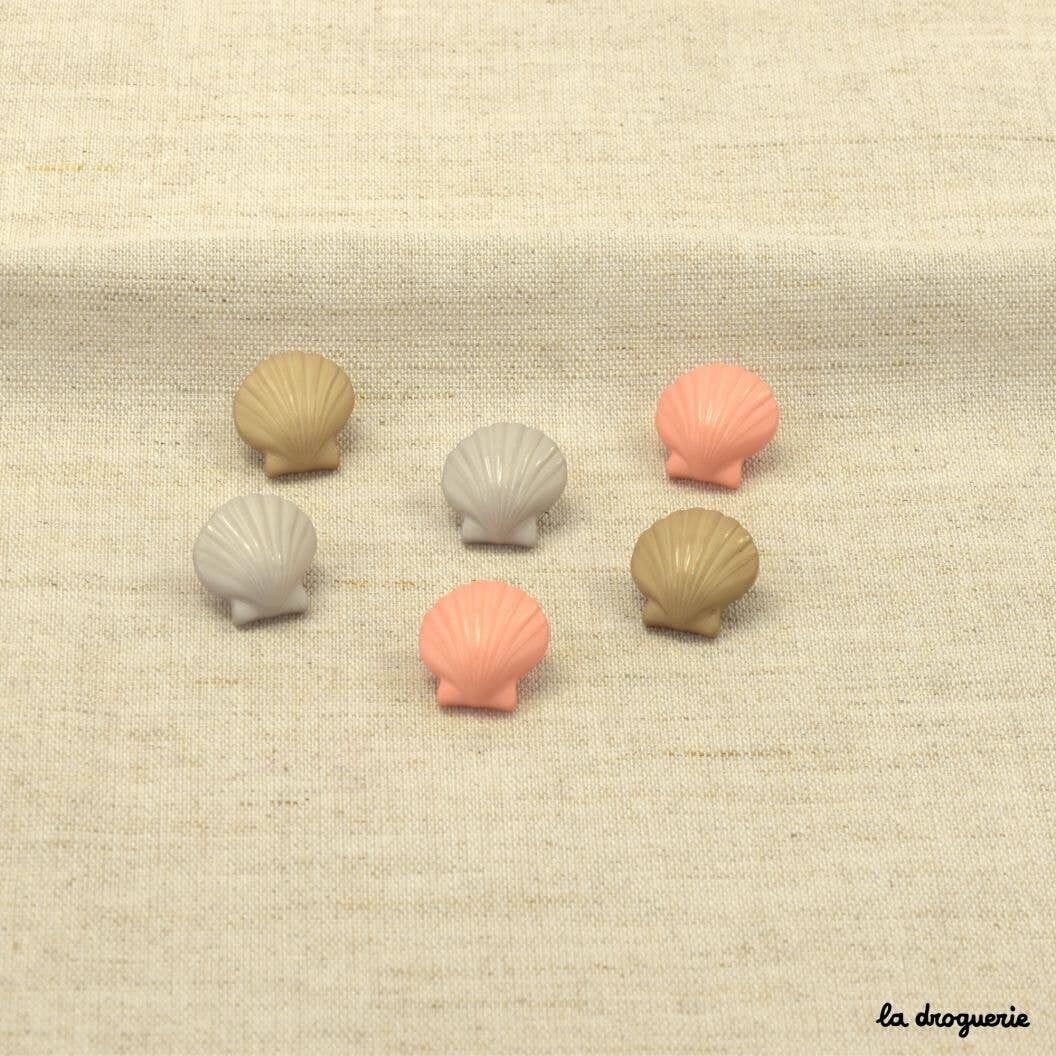 Knopf „Unter dem Rumpfsand“ 16 mm