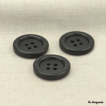 Bouton "Mat 4 trous" 37 mm 8