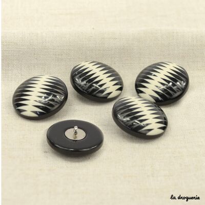 Button "Narrow ethnic graphic" 28 mm