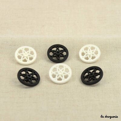 “Guipure rosette style” button 23 mm
