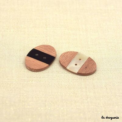 Button "Exotic oval wood + mother-of-pearl" 35 x 24 mm