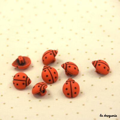 Button "Ladybug, the polka dot beast" 18 mm