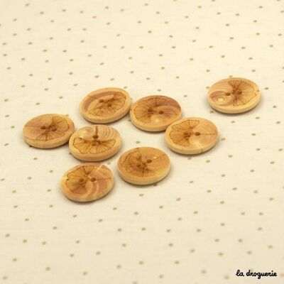“Ginkgo engraved pawn boxwood” button 18 mm
