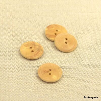 “2-hole pawn boxwood” button 20 mm