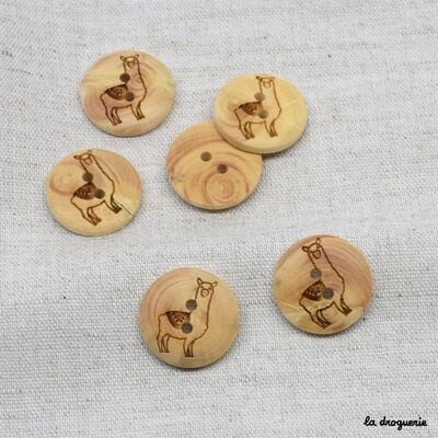 “Alpaca engraved boxwood” button 18 mm