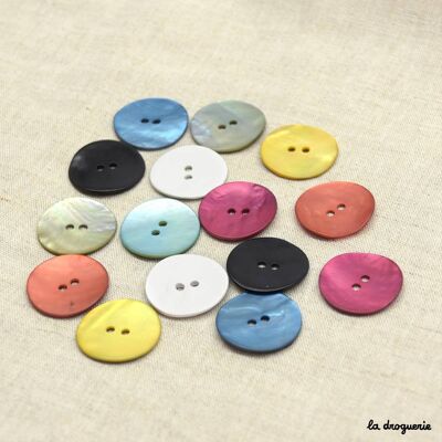 "Akoya satin round" button 23 mm