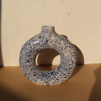 Vase Circulaire Moucheté Artisanal - Fait main - Blanc et bleu 3