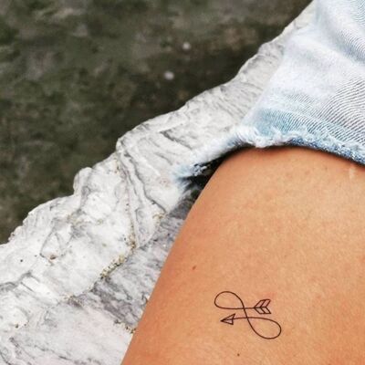 Temporary tattoo of the infinity sign with an arrow (set of 4)