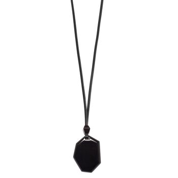 Pendentif de forme abstraite en corne noire 1