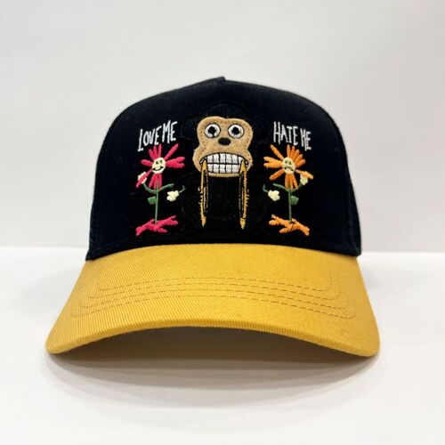 Gorra LOCO MONKY Love Me / Hate Me by NUM wear.