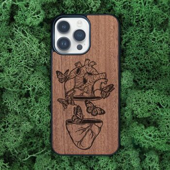 Coque iPhone en bois – L'envol des papillons 2