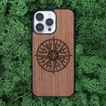 Coque iPhone en bois – Boussole 2