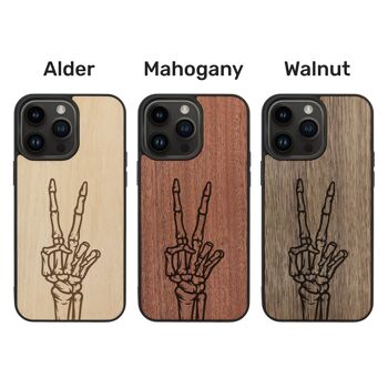 Coque iPhone en bois – Main Squelette 3