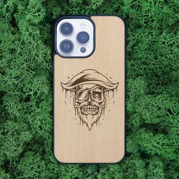 Coque iPhone en bois – Crâne de pirate 1