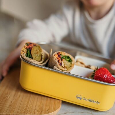 Stainless steel lunch box with bamboo lid