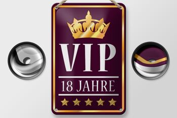 Plaque signalétique en tôle 12x18cm VIP 18 ans (violet/blanc) décoration 2