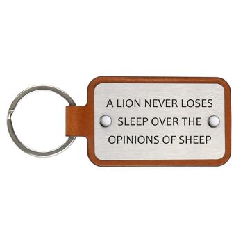 Porte-clés en cuir – Un lion ne perd jamais le sommeil à cause des opinions des moutons 2