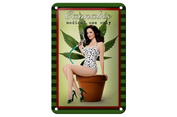 Plaque en étain Pinup 12x18cm Cannabis usage médical uniquement décoration 1