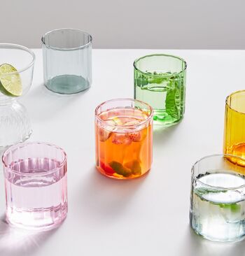 Petites tasses en verre colorées 1