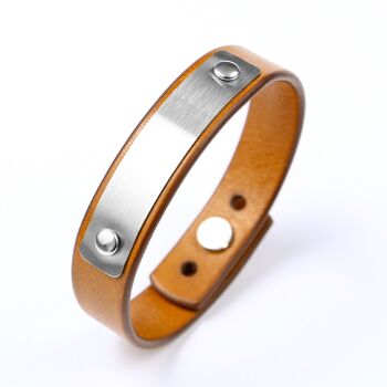 Bracelet en cuir marron avec détail en acier inoxydable 6
