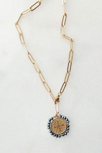 Gloria Medal Necklace - Shiny Black 4