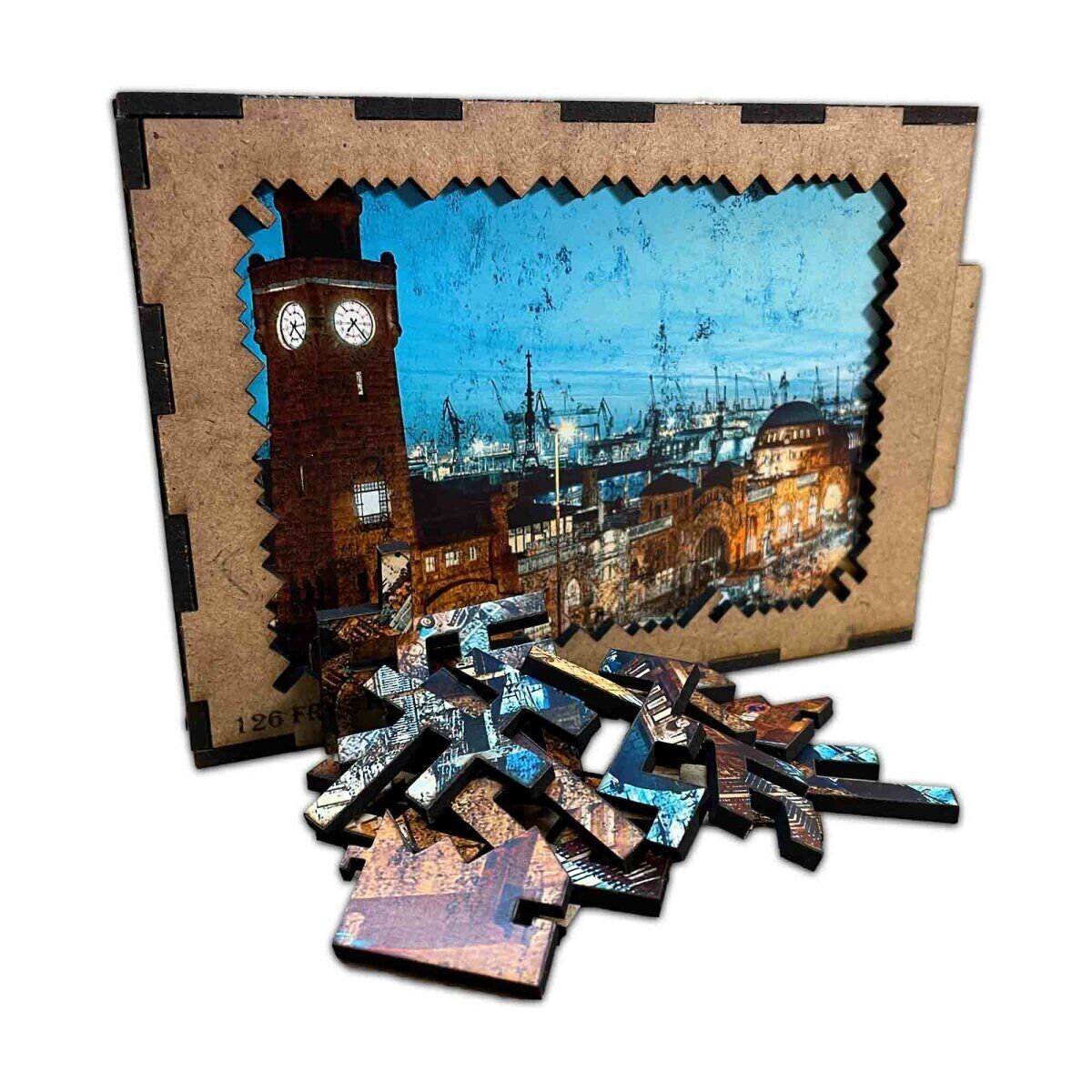 elbPUZZLE No. 01 - St.Pauli Landungsbrücken (Fractal) M (126 pieces)