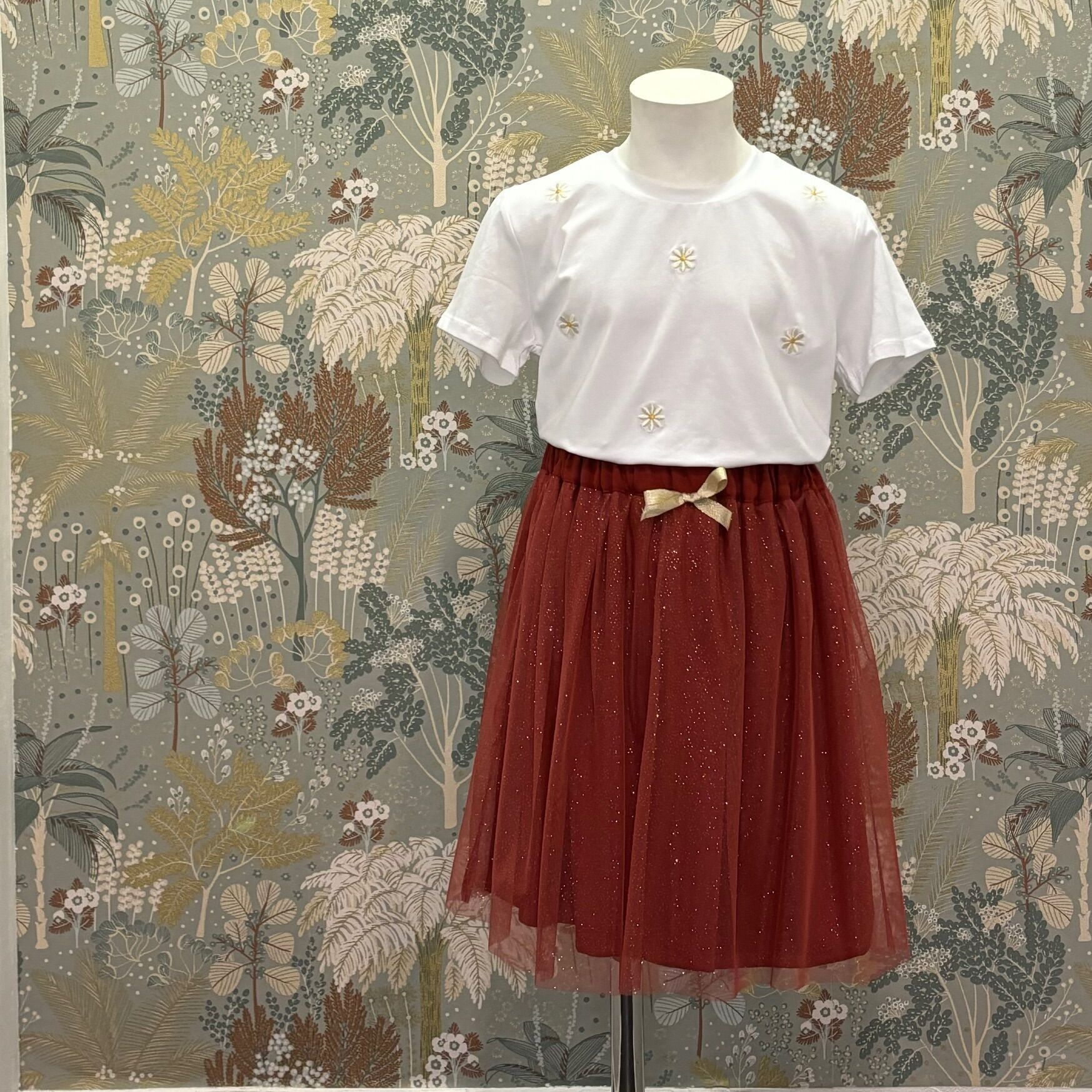 Tutù da bambina in terracotta