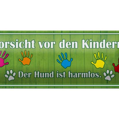 Cartel de chapa que dice 27x10cm Precaución niños perro es decoración inofensiva