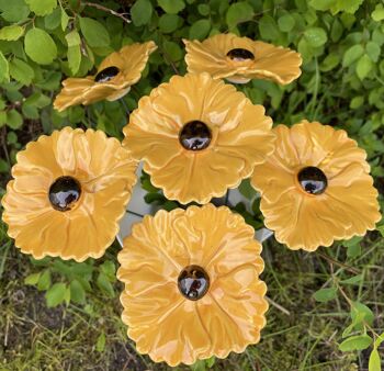 Fleur jaune en céramique, Tuteur végétal 3