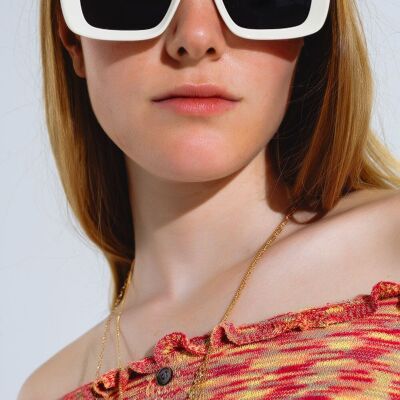 Übergroße rechteckige Sonnenbrille mit breitem Rahmen in Weiß