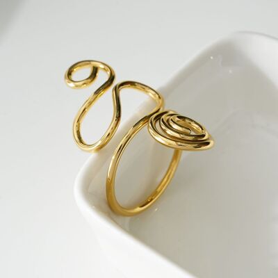Golden serpentine ring