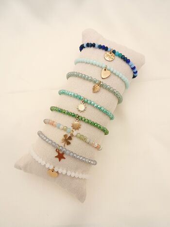 Lot de 8 bracelets élastiques couleurs froides avec présentoir 2