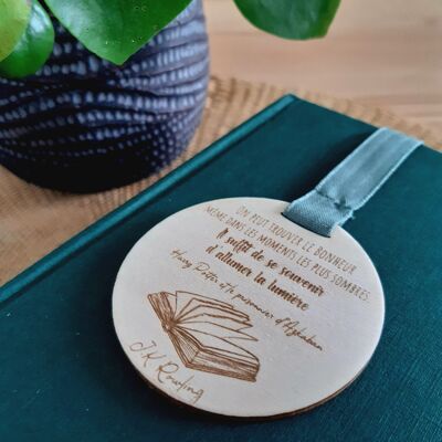 Bookmark Quote "HP and the prisoner of Azkaban", Ribbon and engraved wood