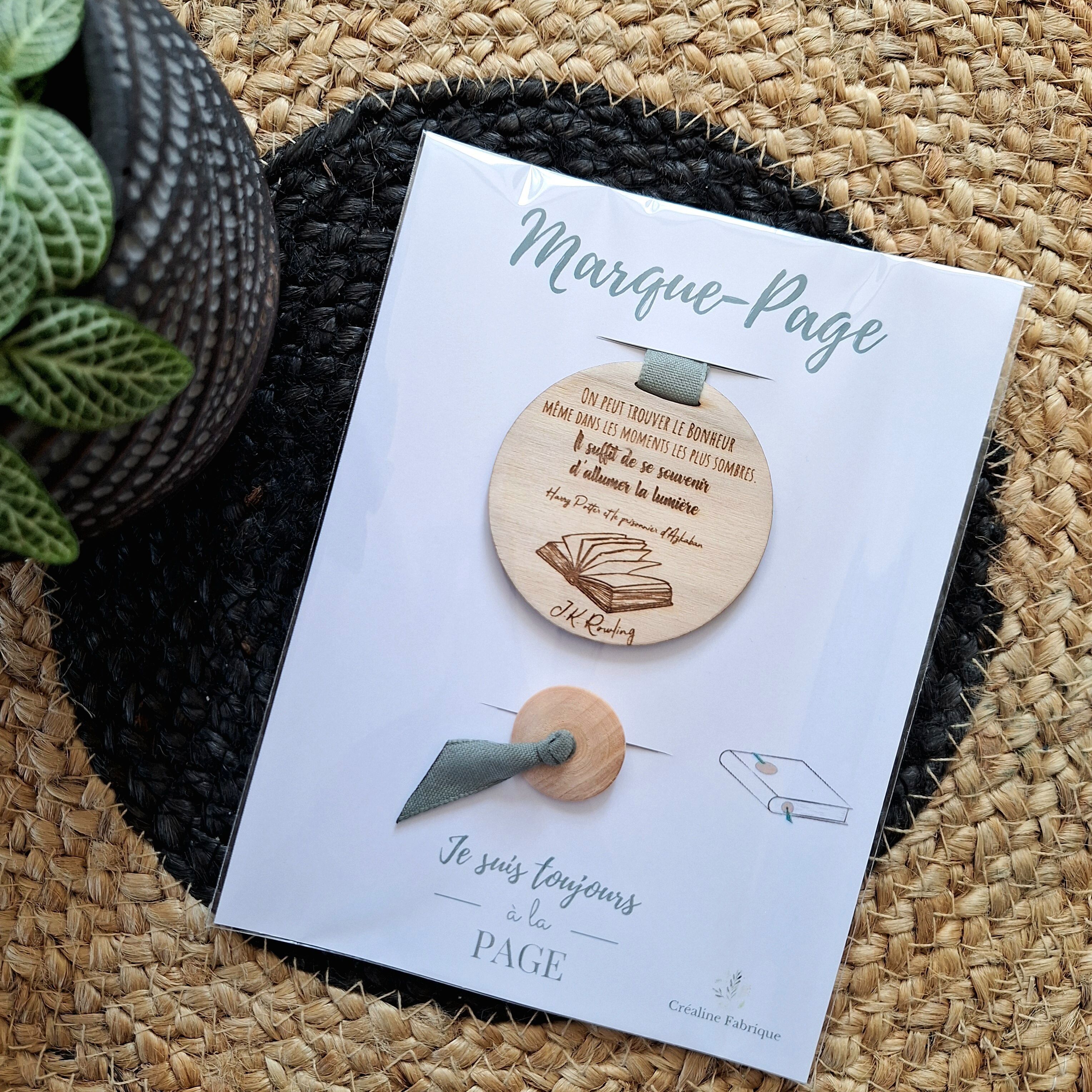 Bookmark Quote "HP and the prisoner of Azkaban", Ribbon and engraved wood