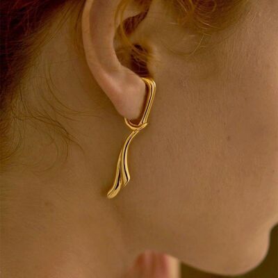 Ear cuff de una pieza con cinta y diseño fluido geométrico