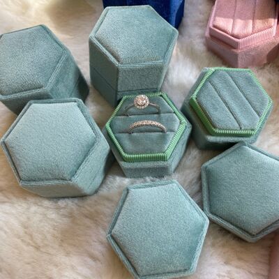 Caja de anillos de bodas de terciopelo hexagonal de inspiración vintage, colores verdes