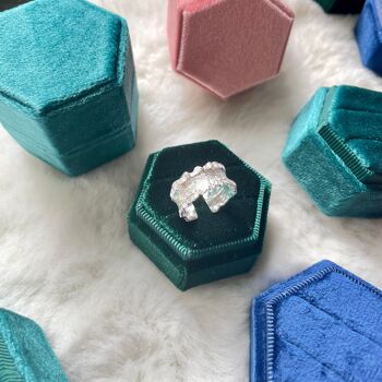 Bague de mariage en velours Hexagone d'inspiration vintage, couleurs vert boîte 5