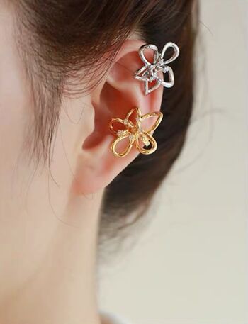 Boucle d'oreille élégante petite fleur étincelante - une pièce 10