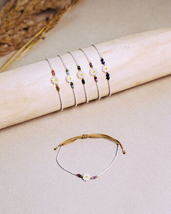 Bracelets nacre fleur pierres et perles blanches Lumineuses