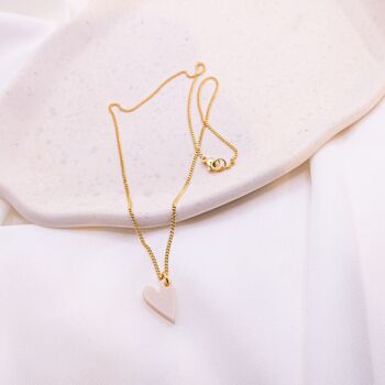 Collier coeur coeur acrylique blanc - chaîne légère plaqué or 18 carats coeur rose 5