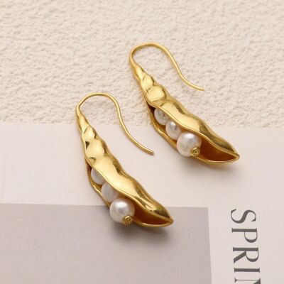 Boucles d'oreilles dorées de conception de gousse de pois de style vintage