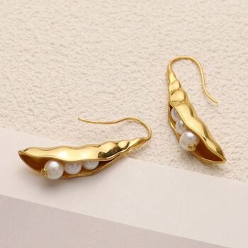 Boucles d'oreilles dorées de conception de gousse de pois de style vintage 4