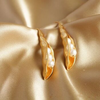 Boucles d'oreilles dorées de conception de gousse de pois de style vintage 6