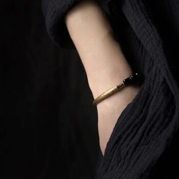 Bracelet de perles bloc d’obsidienne noire épaisse avec bracelet en bronze 3