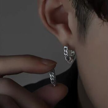 Boucles d'oreilles créoles en chaîne en argent au design unique. 2