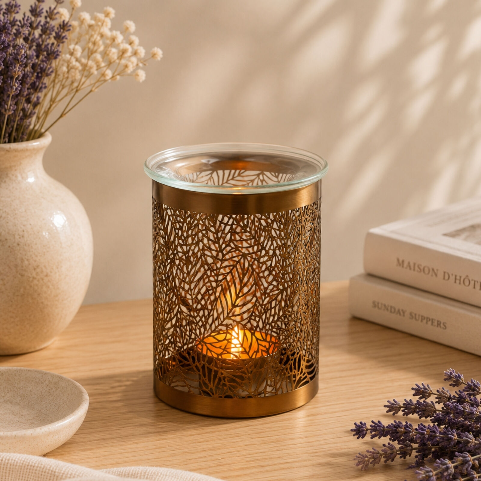 Metally Leaves Perfume Burner – Original Openwork Metal and Glass Design – Interior Decoration – Gift Idea