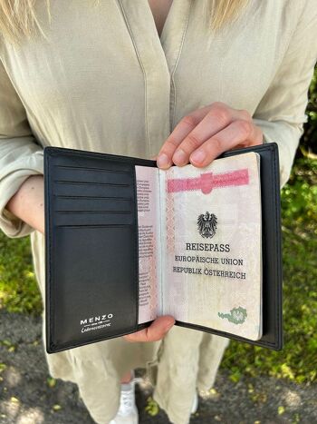 Couverture de passeport en cuir véritable "Coeur" 2