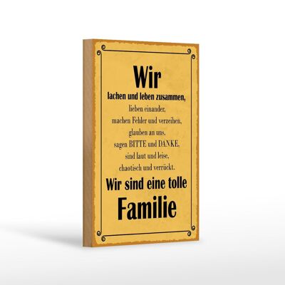Cartello in legno con scritta "Siamo una grande famiglia" giallo 12x18 cm