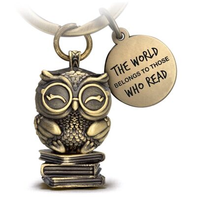 "The world belongs to those who read" owl keychain book owl "Bookowl" with engraving - cute owl lucky charm