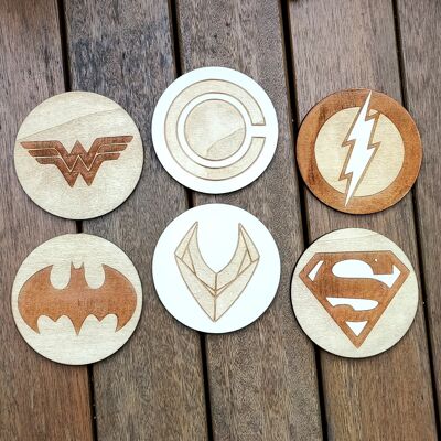 Set mit 6 Holzuntersetzern der Justice League - Einweihungsgeschenk - Superhelden